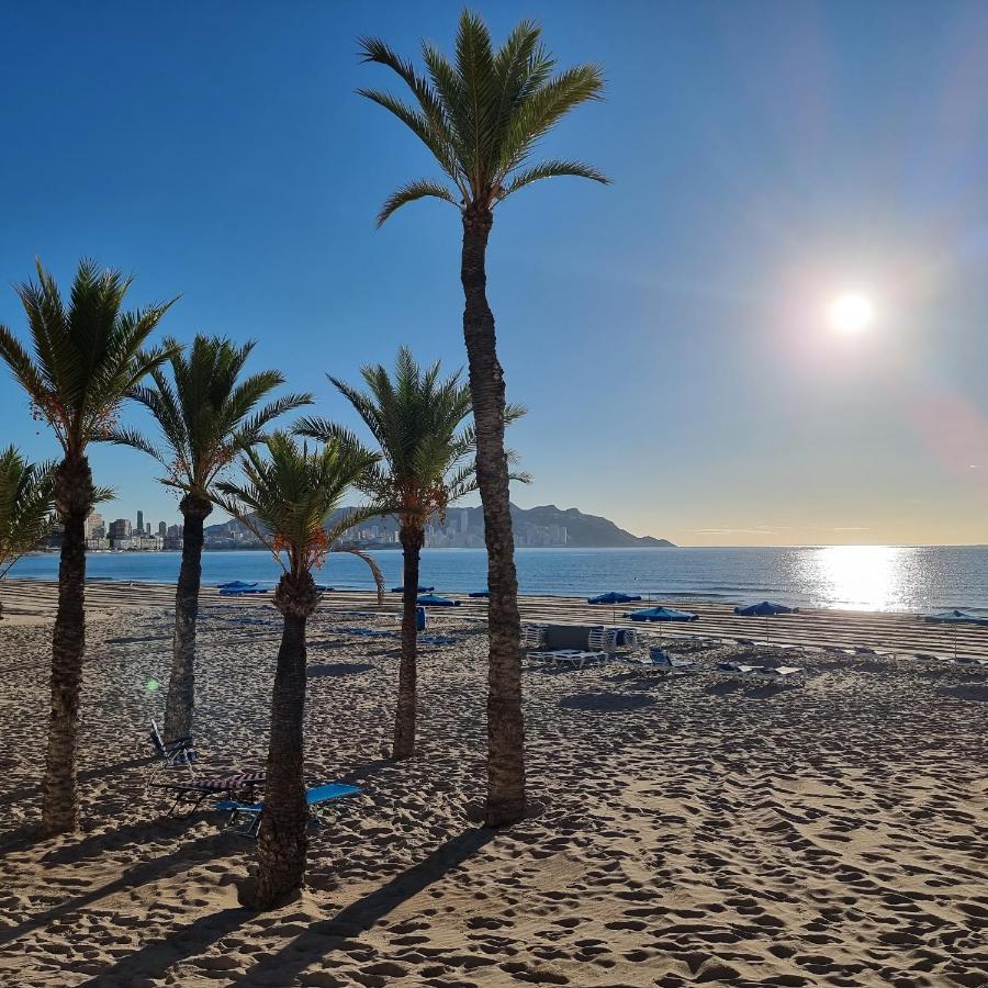Апартаменты Sunset Waves Benidorm Julieta Vistas Al Mar Premium 200 Mt2 Con Jacuzzi En Terraza Экстерьер фото